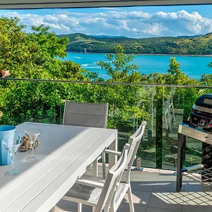 Oasis On By Hiha Hamilton Island
